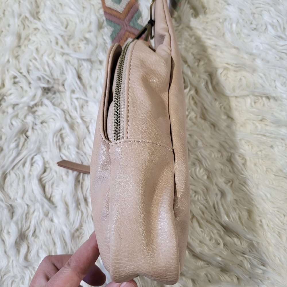 Anthropologie Urban Originals Liberty Cross-Body Bag in Blush Pink - Picture 5 of 15